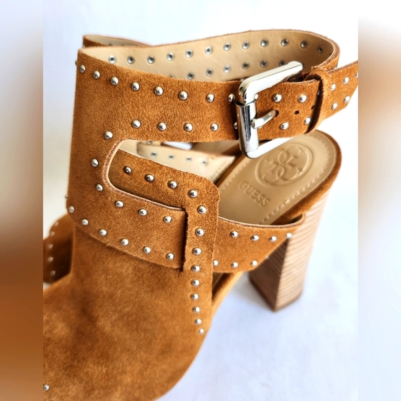 BNIB Guess Suede Sandals - Picture 6 of 12